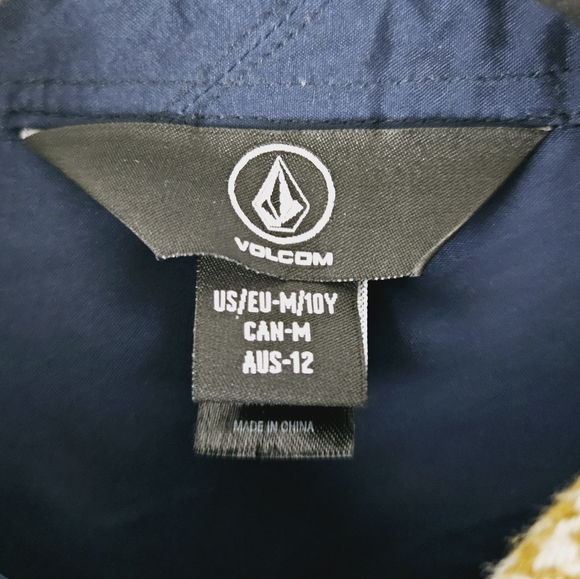 VOLCOM | Heavy Daze long sleeve button up plaid flannel shirt - Picture 5 of 11